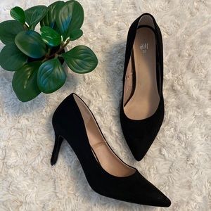 H&M black faux Suede heels